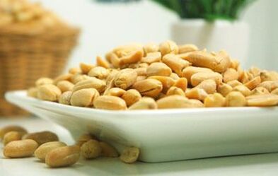 শক্তির জন্য চিনাবাদাম